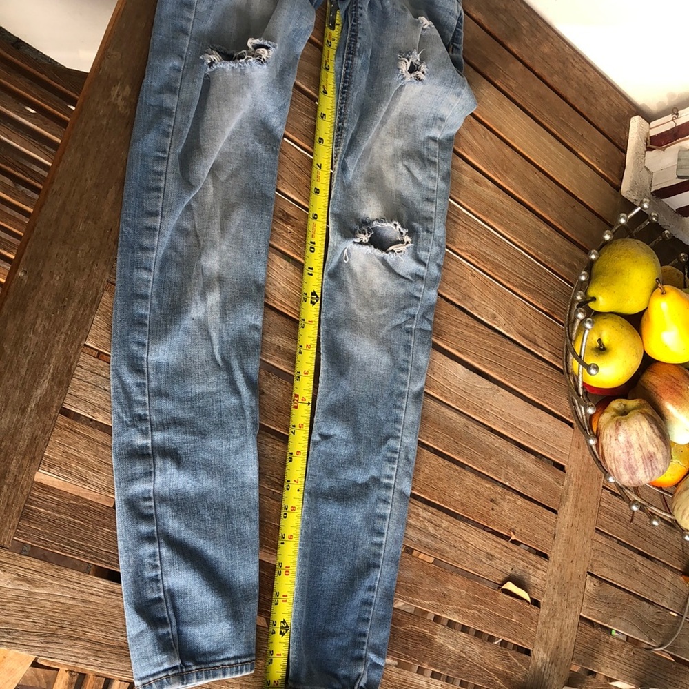 Hollister Jeans 👖 - Picture 8 of 9